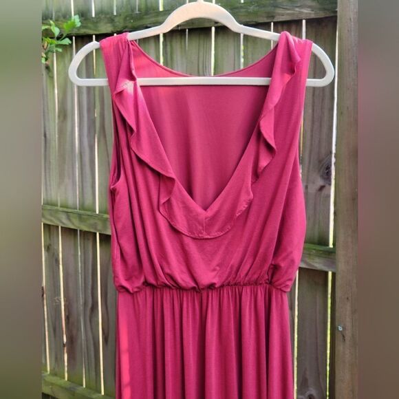 Fuchsia Sleeveless Midi Dress - Picture 9 of 10